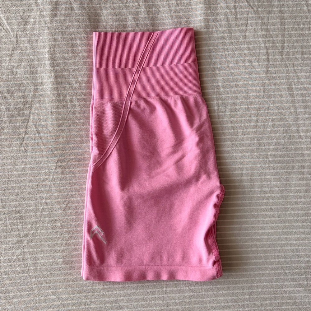 Oner Active Effortless Seamless Shorts in Power Pink